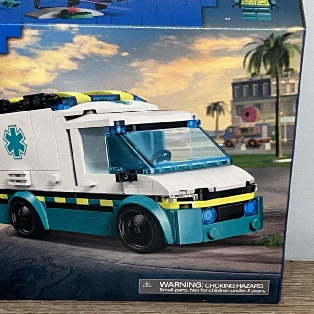 LEGO CITY Emergency Ambulance 60451 Complete Set 184 Pieces Ages 5+ NEW & SEALED